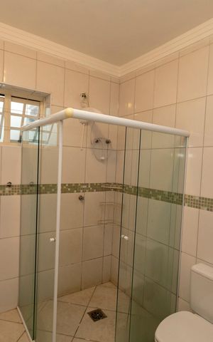 Casa à venda com 150m², 3 quartos e 3 vagas Casa à venda com 150m², 3 quartos e 3 vagasBANHEIRO SOCIAL