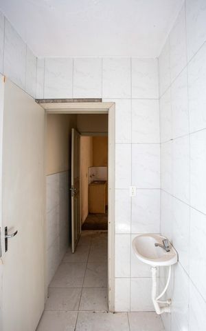 Casa à venda com 147m², 3 quartos e 2 vagasBanheiro social