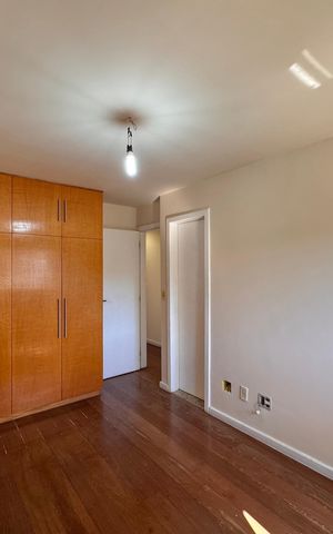 Apartamento à venda com 208m², 4 quartos e 2 vagas Apartamento à venda com 208m², 4 quartos e 2 vagasSuíte 2 (Canadense)