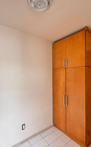 Apartamento à venda com 208m², 4 quartos e 2 vagas Apartamento à venda com 208m², 4 quartos e 2 vagasCozinha e Área de Serviço - Quarto
