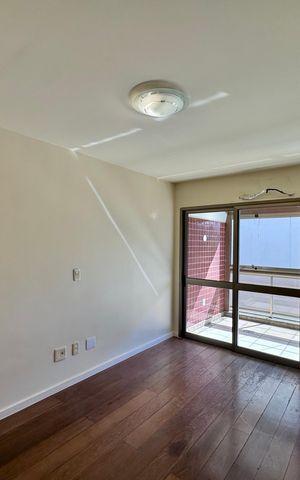 Apartamento à venda com 208m², 4 quartos e 2 vagas Apartamento à venda com 208m², 4 quartos e 2 vagasSuíte 1