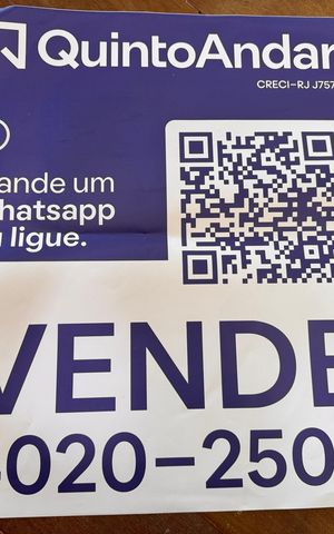 Apartamento à venda com 208m², 4 quartos e 2 vagas Apartamento à venda com 208m², 4 quartos e 2 vagasPlaquinha Quinto Andar