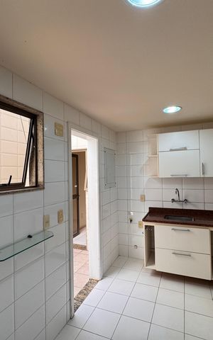 Apartamento à venda com 208m², 4 quartos e 2 vagas Apartamento à venda com 208m², 4 quartos e 2 vagasCozinha e Área de Serviço