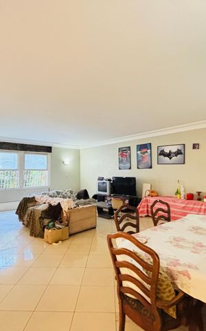 Apartamento à venda com 203m², 3 quartos e sem vaga