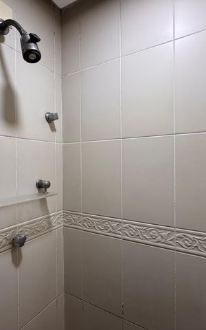 Apartamento para alugar com 115m², 2 quartos e 2 vagas Apartamento para alugar com 115m², 2 quartos e 2 vagasSuíte - Banheiro