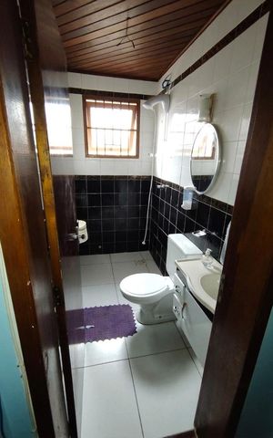 Casa para alugar com 460m², 5 quartos e 2 vagas Casa para alugar com 460m², 5 quartos e 2 vagasBanheiro