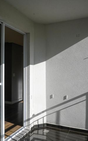 Apartamento à venda com 63m², 2 quartos e 1 vaga Apartamento à venda com 63m², 2 quartos e 1 vagaVaranda