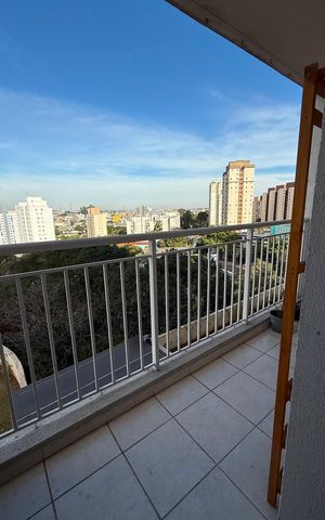 Apartamento à venda com 56m², 2 quartos e 1 vaga Apartamento à venda com 56m², 2 quartos e 1 vagaVaranda