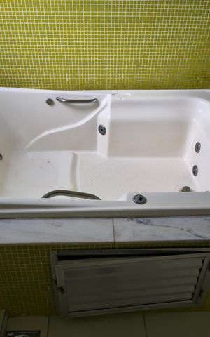 Casa de condomínio à venda com 300m², 3 quartos e 2 vagas