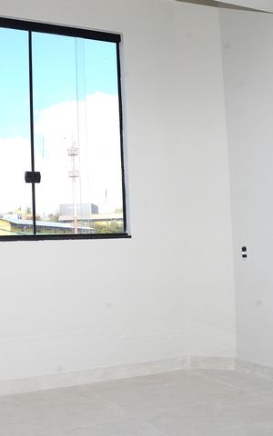 Casa à venda com 100m², 3 quartos e 2 vagasSuíte 2