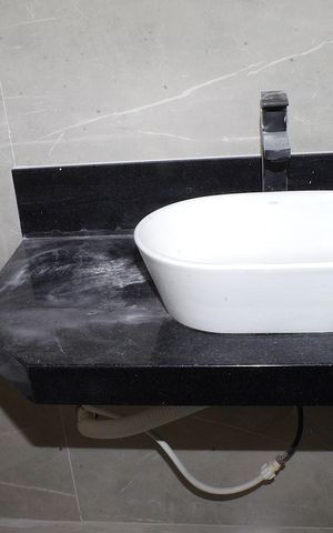 Casa à venda com 100m², 3 quartos e 2 vagasBanheiro da sala