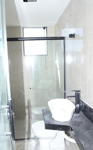 Casa à venda com 100m², 3 quartos e 2 vagasBanheiro da Suíte 1