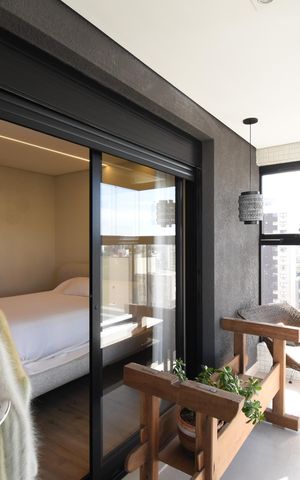 Apartamento à venda com 164m², 4 quartos e 2 vagasSacada do Quarto 3