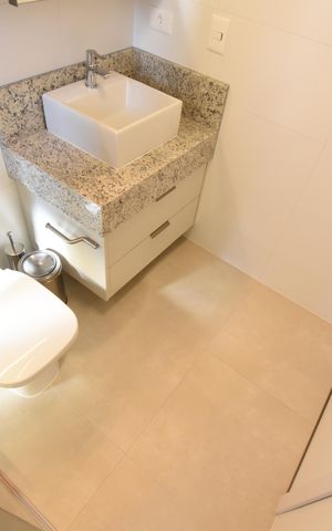 Apartamento à venda com 164m², 4 quartos e 2 vagasBanheiro da Suíte
