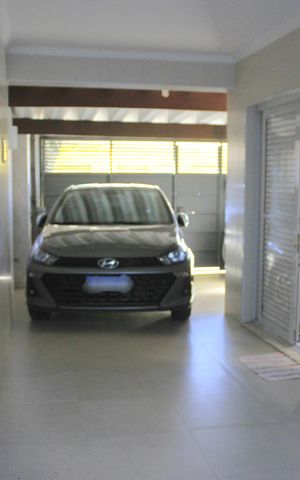 Casa à venda com 223m², 3 quartos e 3 vagasGaragem 
