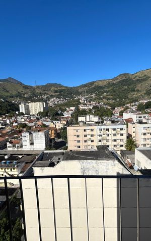 Apartamento à venda com 65m², 2 quartos e 1 vagaVaranda da sala