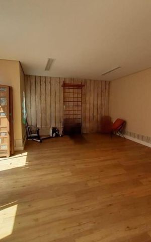 Casa à venda com 300m², 4 quartos e 3 vagas