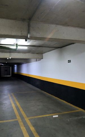 Apartamento à venda com 90m², 2 quartos e 2 vagas Apartamento à venda com 90m², 2 quartos e 2 vagasGaragem
