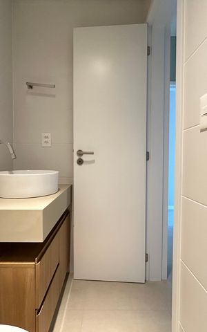 Apartamento para alugar com 169m², 3 quartos e 2 vagasBanheiro Social