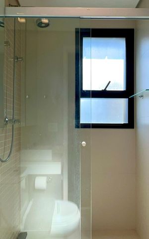 Apartamento à venda com 70m², 1 quarto e 2 vagas Apartamento à venda com 70m², 1 quarto e 2 vagasBanheiro social