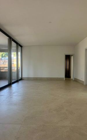 Apartamento para alugar com 208m², 4 quartos e 3 vagas Apartamento para alugar com 208m², 4 quartos e 3 vagasSala