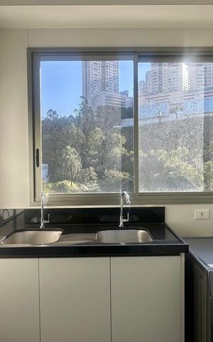 Apartamento para alugar com 208m², 4 quartos e 3 vagas Apartamento para alugar com 208m², 4 quartos e 3 vagasÁrea de serviço
