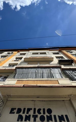 Apartamento para alugar com 57m², 2 quartos e sem vagaFachada