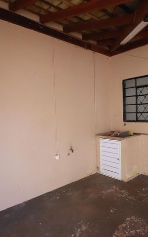 Casa para alugar com 150m², 2 quartos e 2 vagasÁrea de serviço 