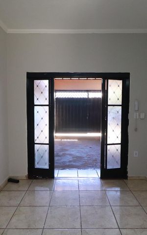 Casa para alugar com 150m², 2 quartos e 2 vagasSala