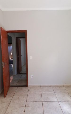 Casa para alugar com 150m², 2 quartos e 2 vagasQuarto 2