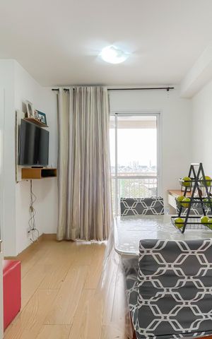 Apartamento à venda com 41m², 2 quartos e 1 vaga Apartamento à venda com 41m², 2 quartos e 1 vagaSala