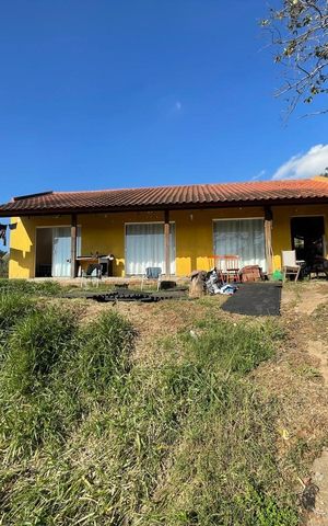Casa à venda com 120m², 2 quartos e sem vaga