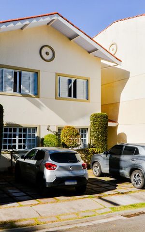 Casa de condomínio à venda com 400m², 4 quartos e 4 vagasGaragem