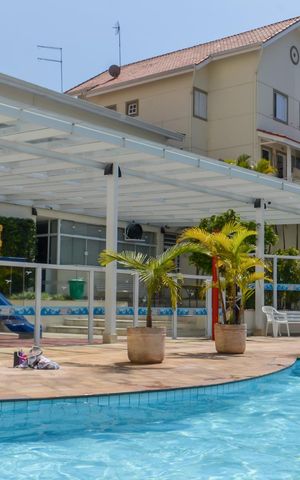 Casa de condomínio à venda com 400m², 4 quartos e 4 vagasÁrea comum - Piscina