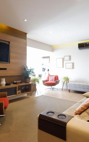Apartamento à venda com 157m², 3 quartos e 3 vagas Apartamento à venda com 157m², 3 quartos e 3 vagasSala
