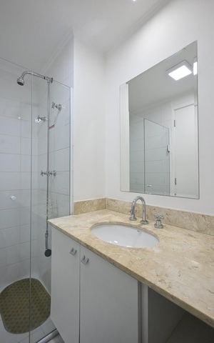 Apartamento para alugar com 65m², 2 quartos e 2 vagasBanheiro Suíte 