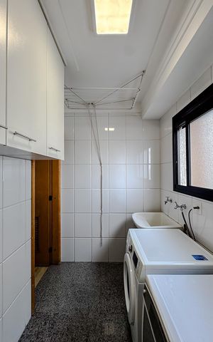Apartamento para alugar com 130m², 3 quartos e 3 vagas Apartamento para alugar com 130m², 3 quartos e 3 vagasÁrea de Serviço
