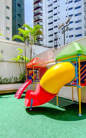 Apartamento à venda com 130m², 3 quartos e 3 vagasÁrea comum - Playground