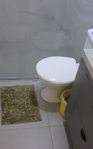 Apartamento à venda com 71m², 3 quartos e 2 vagasBanheiro social 