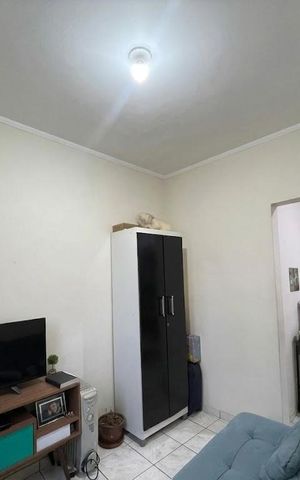 Casa à venda com 109m², 5 quartos e 2 vagas Casa à venda com 109m², 5 quartos e 2 vagasSala