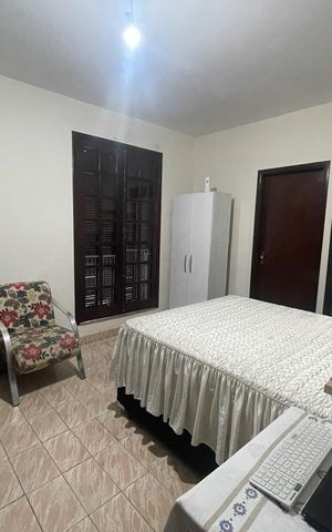 Casa à venda com 109m², 5 quartos e 2 vagas Casa à venda com 109m², 5 quartos e 2 vagasQuarto