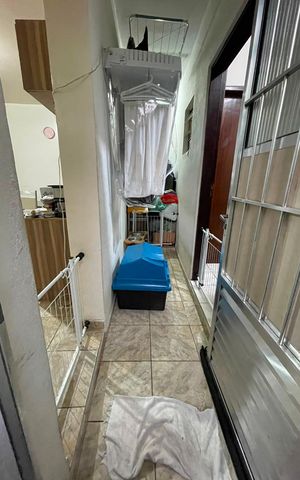 Casa à venda com 109m², 5 quartos e 2 vagas Casa à venda com 109m², 5 quartos e 2 vagasÁrea externa
