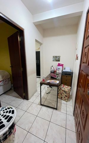 Casa à venda com 109m², 5 quartos e 2 vagas Casa à venda com 109m², 5 quartos e 2 vagasSala