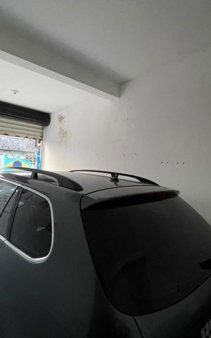 Casa à venda com 109m², 5 quartos e 2 vagas Casa à venda com 109m², 5 quartos e 2 vagasGaragem