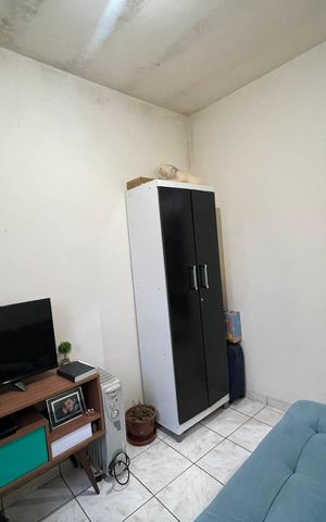 Casa à venda com 109m², 5 quartos e 2 vagas Casa à venda com 109m², 5 quartos e 2 vagasSala