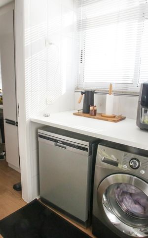 Apartamento à venda com 60m², 2 quartos e 1 vagaÁrea de Serviço
