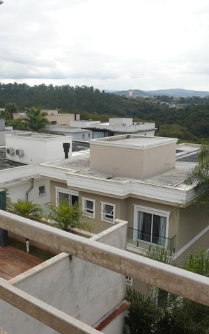 Casa de condomínio à venda com 420m², 7 quartos e 6 vagasSacada