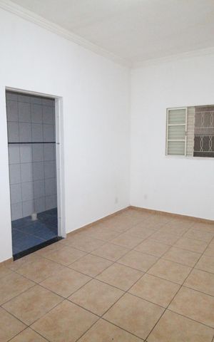 Casa para alugar com 170m², 2 quartos e 2 vagasQuarto 2