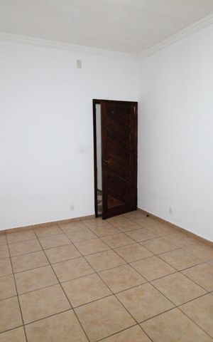 Casa para alugar com 170m², 2 quartos e 2 vagasQuarto 1