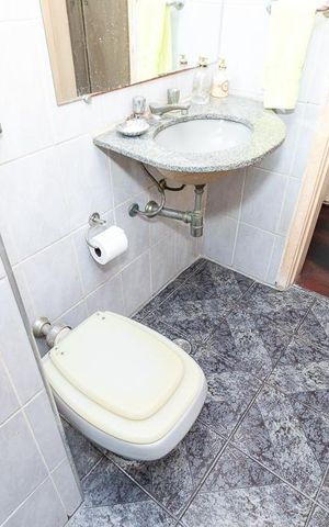 Apartamento à venda com 155m², 3 quartos e 1 vaga Apartamento à venda com 155m², 3 quartos e 1 vagaBanheiro